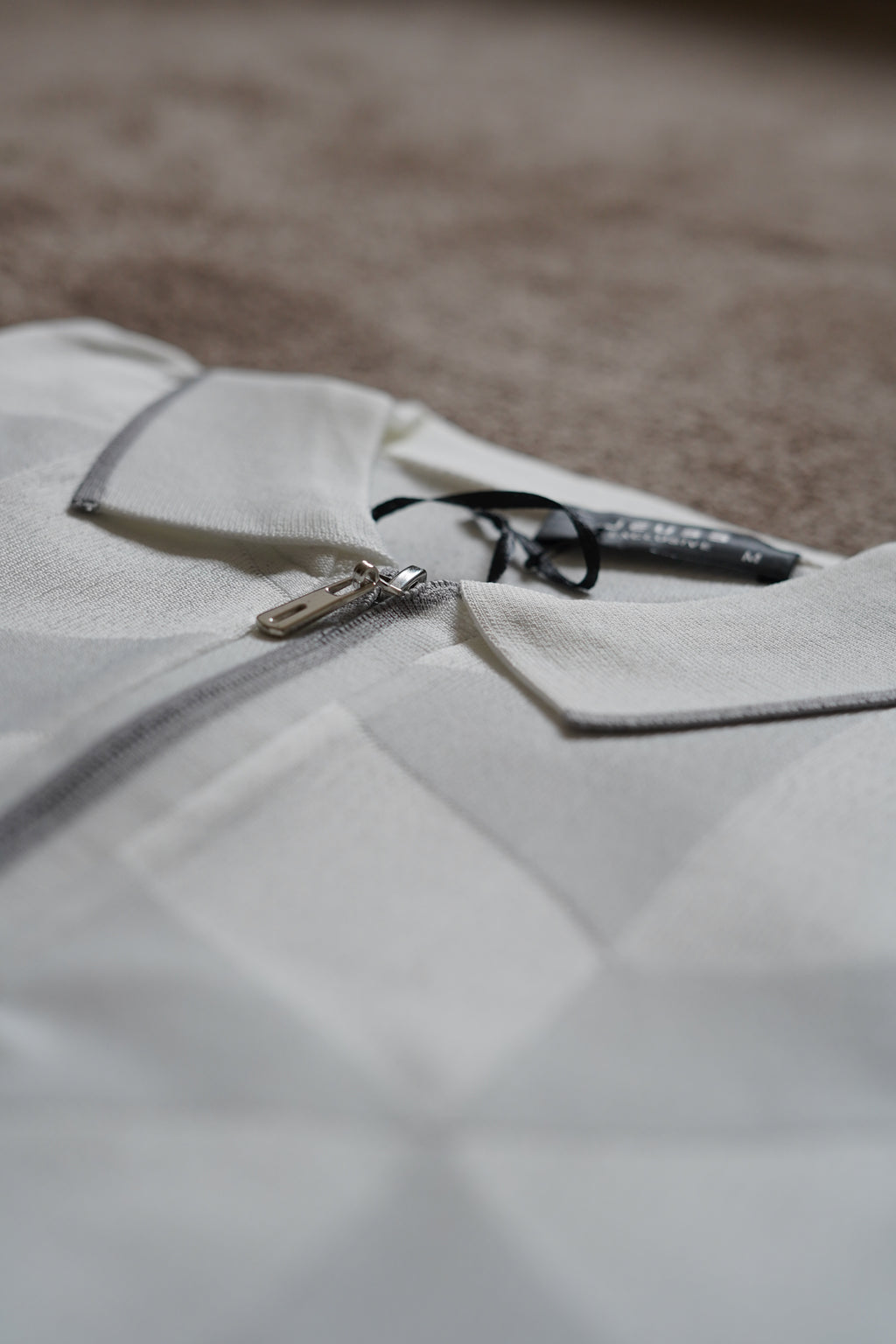 Polo Signature Géométrique à Col Zippé n4